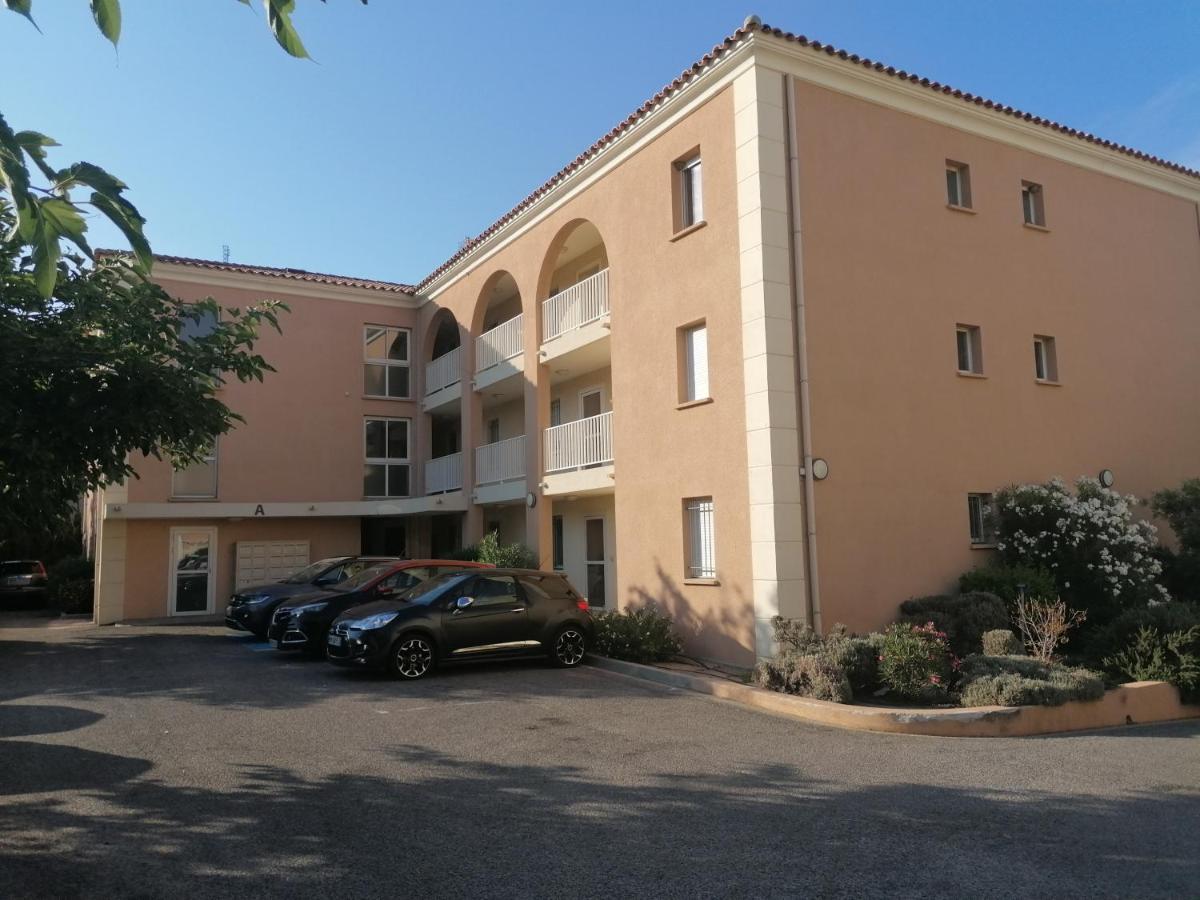 Appartement Residence Les Eucalyptus LʼÎle-Rousse Екстериор снимка